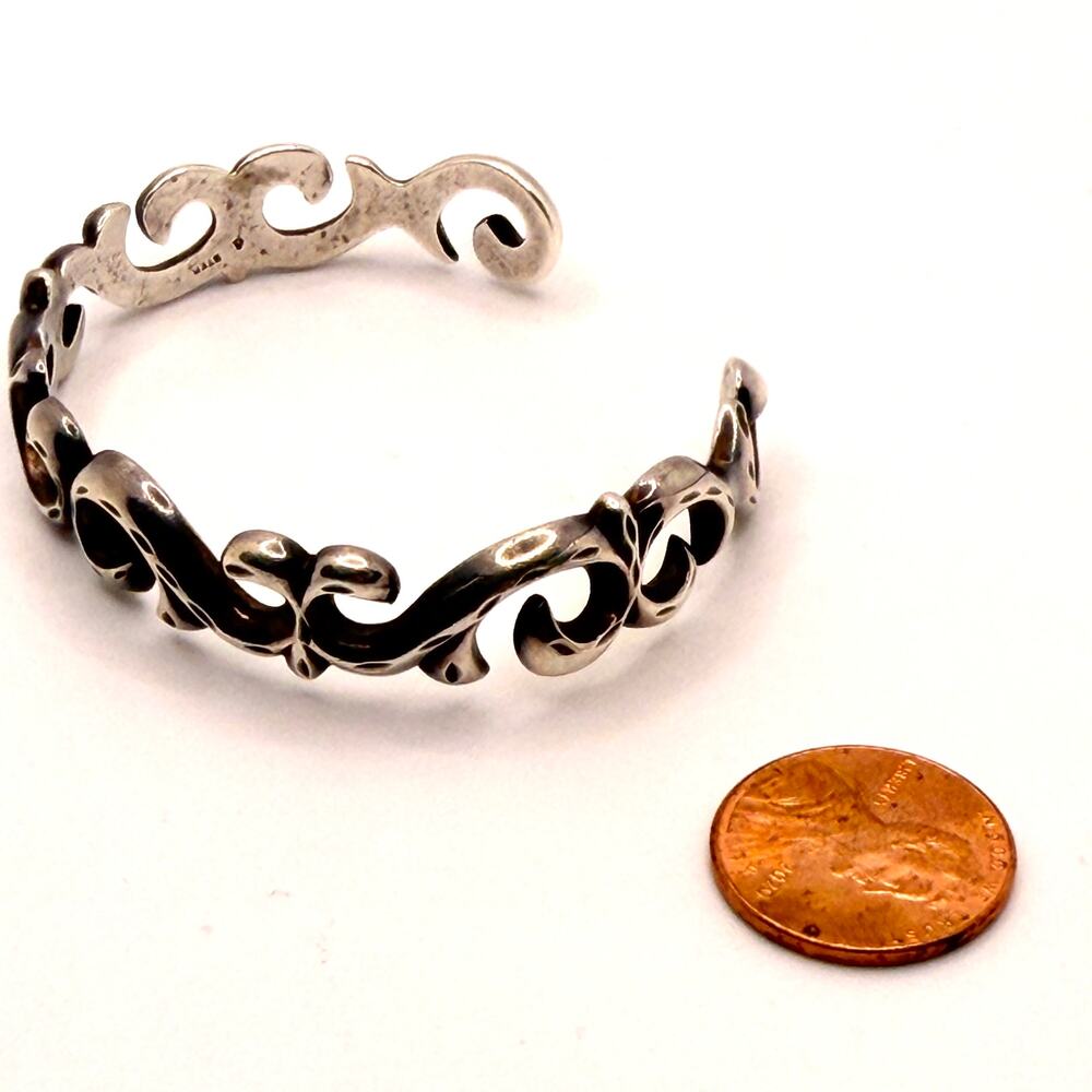 Vintage 80s Sterling Silver Ornate Openwork Scroll Artisan Cuff Bracelet - Picture 8 of 9